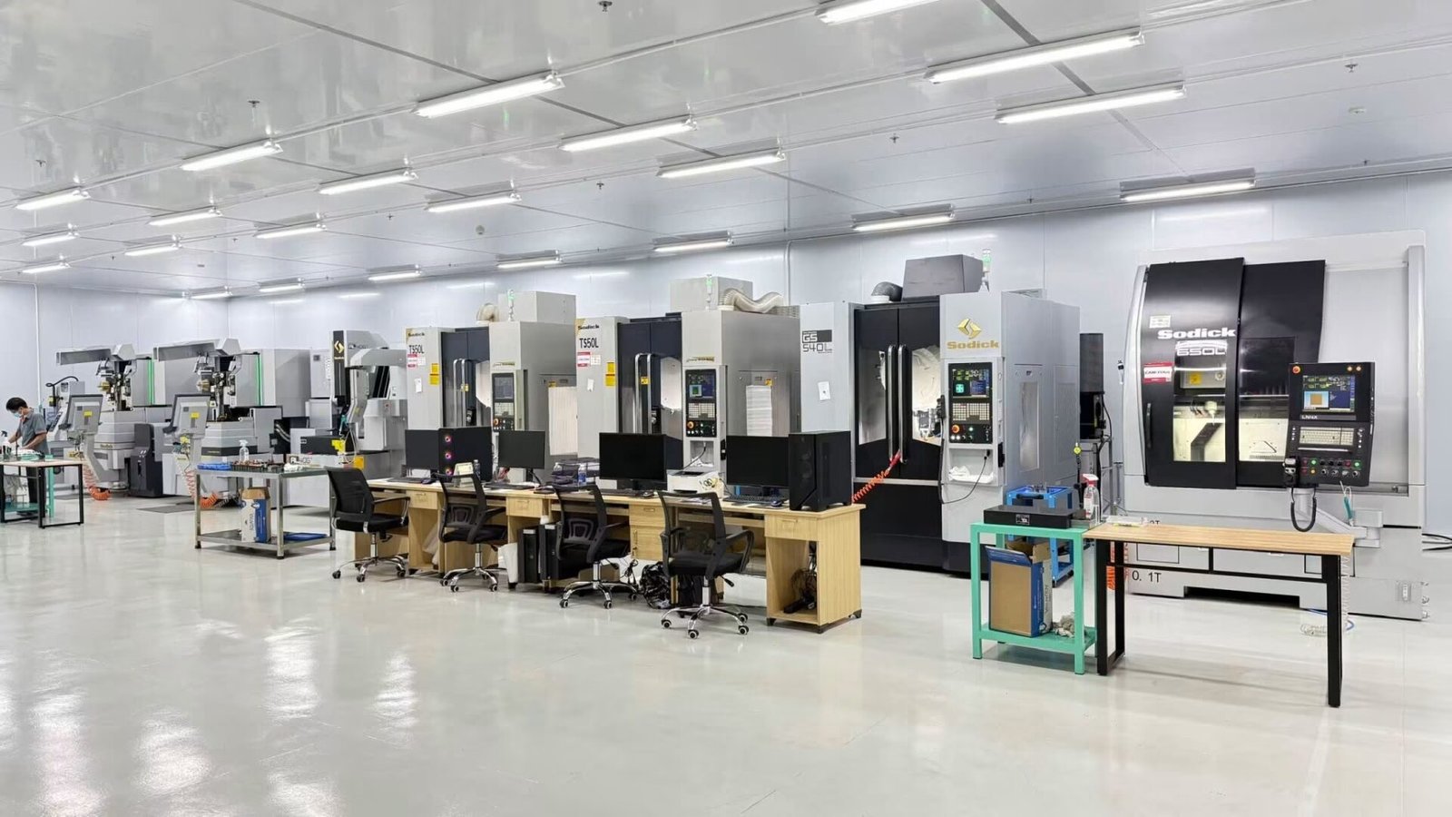 Hệ thống nhiều máy Sodick trong dự án SOMITEC cung cấp tại nhà máy khách hàng